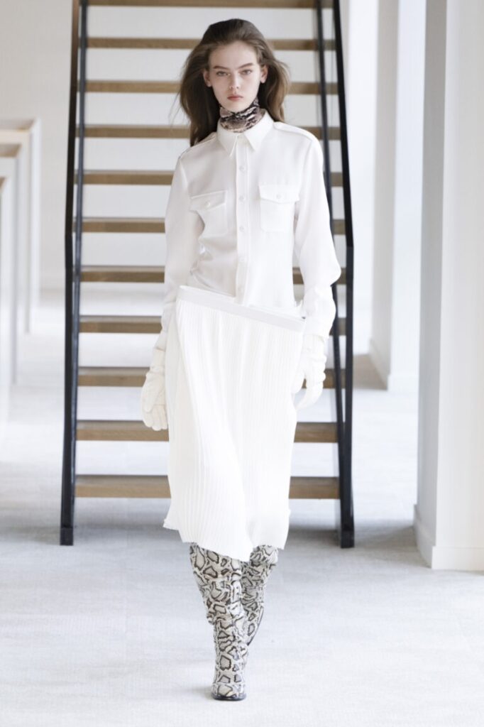 [Модерни дамски обувки за есен-зима 2025/2026]: с животински принт