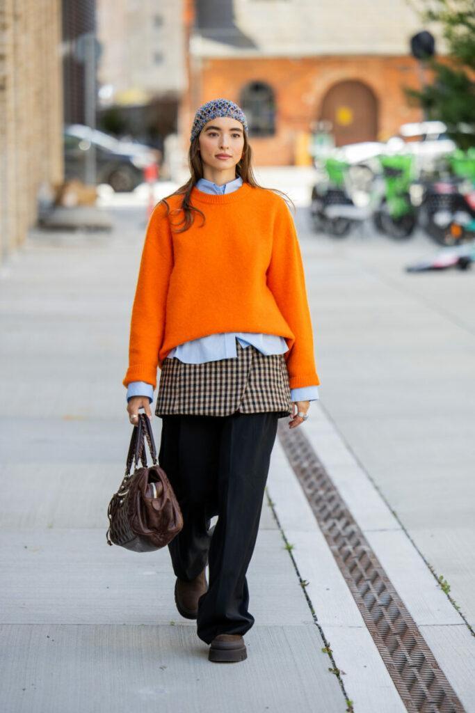 оранжев дамски пуловер